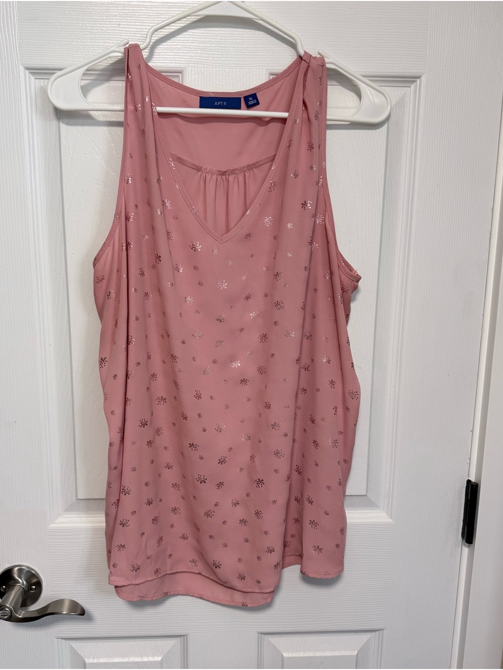 Apt. 9 Dusty Pink V-Neck Metallic Dot Tank Top